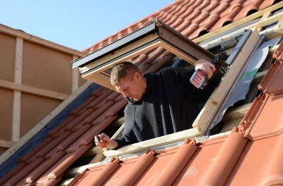 Pose de fenêtres de toit Velux à Ozeville